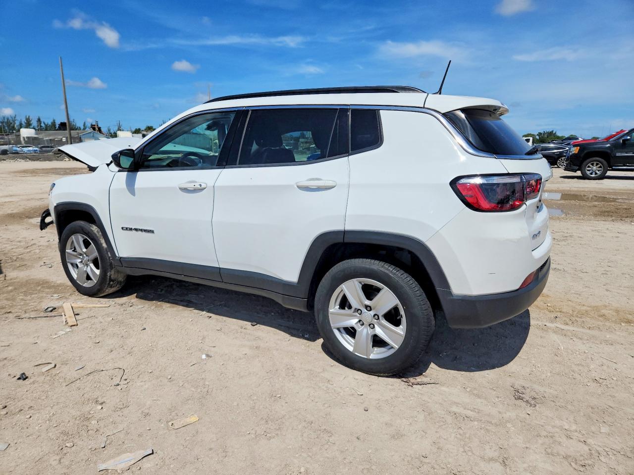 2022 JEEP COMPASS LATITUDE photo 2