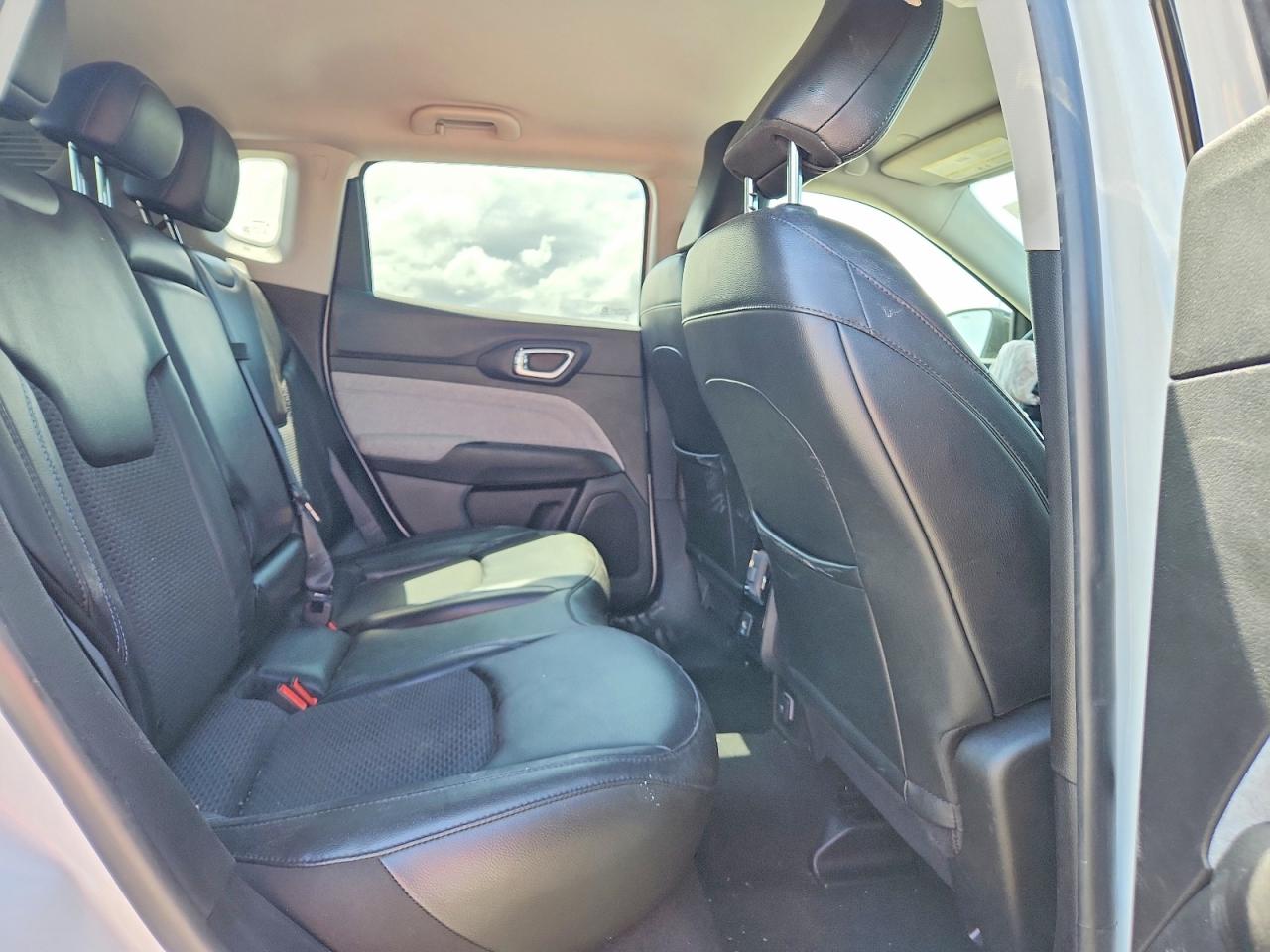 2022 JEEP COMPASS LATITUDE photo 10