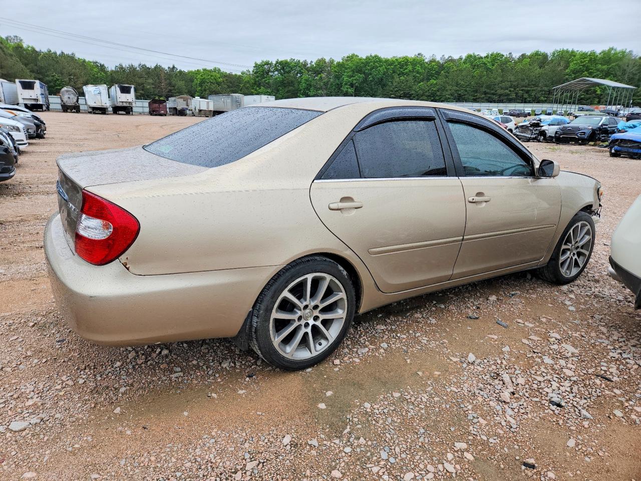2002 TOYOTA CAMRY LE photo 5