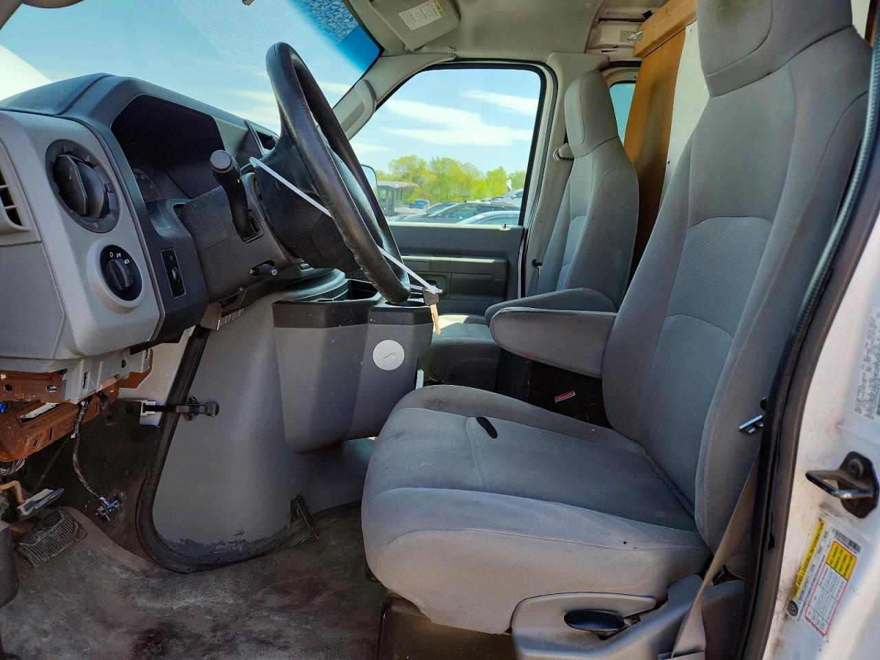 2011 FORD ECONOLINE E250 VAN photo 13