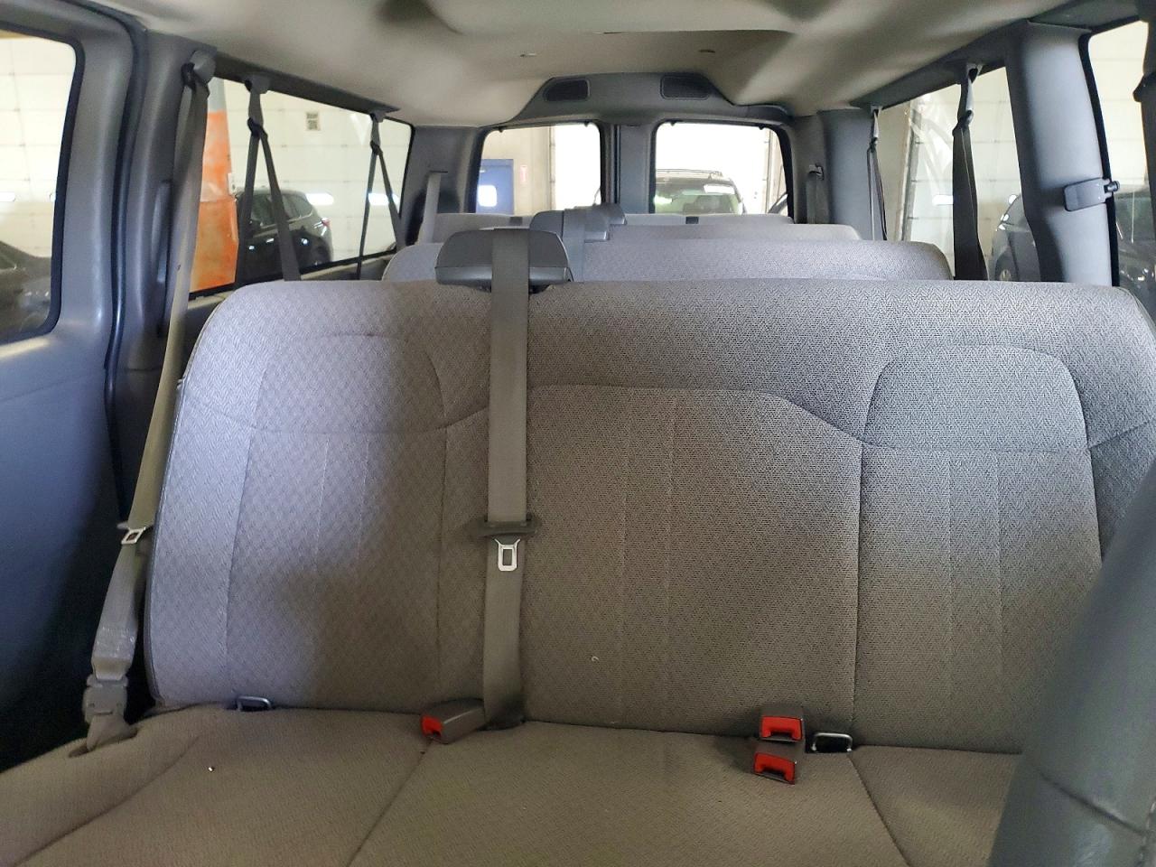 2016 CHEVROLET EXPRESS G3500 LT photo 28