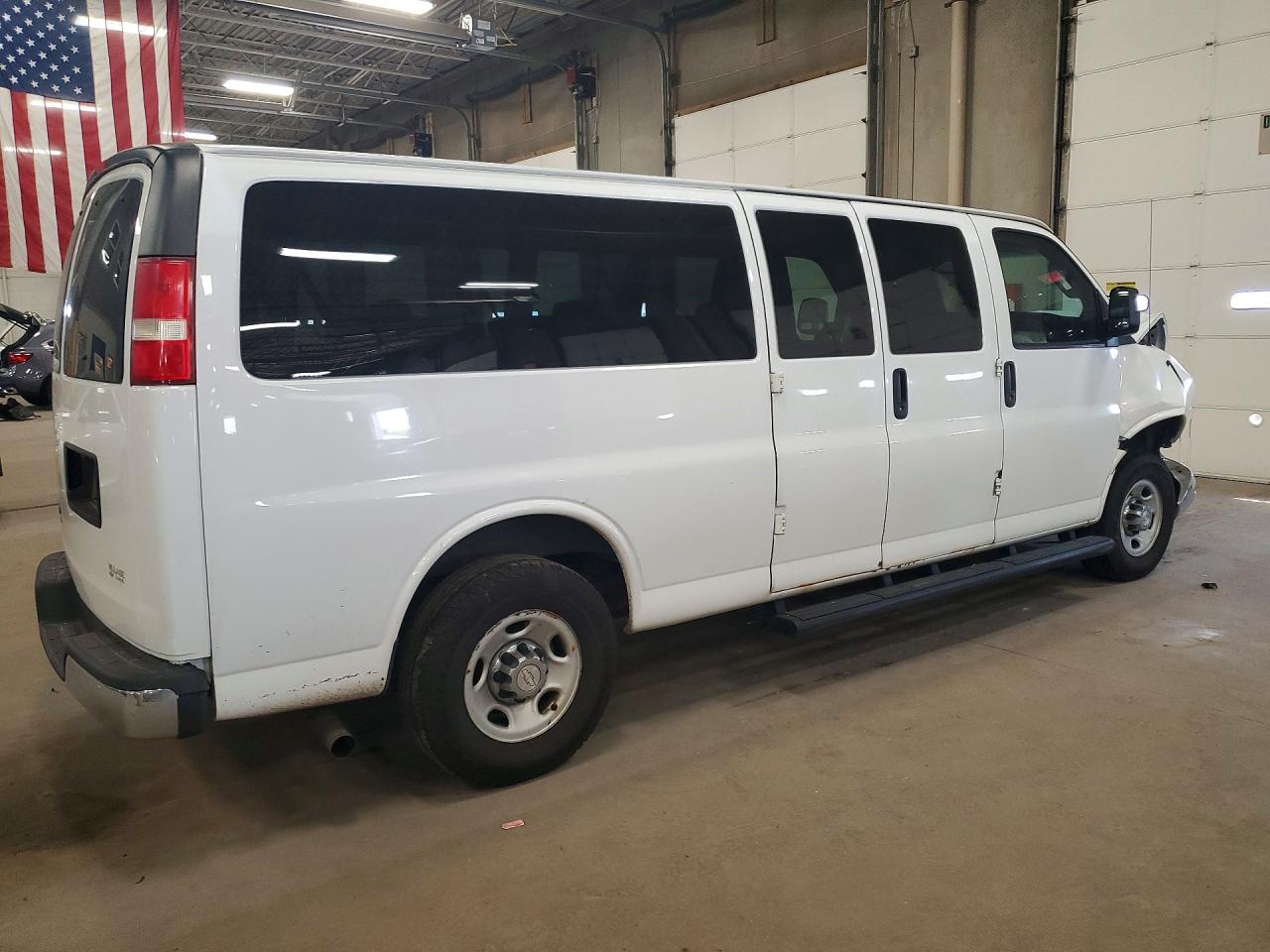 2016 CHEVROLET EXPRESS G3500 LT photo 7