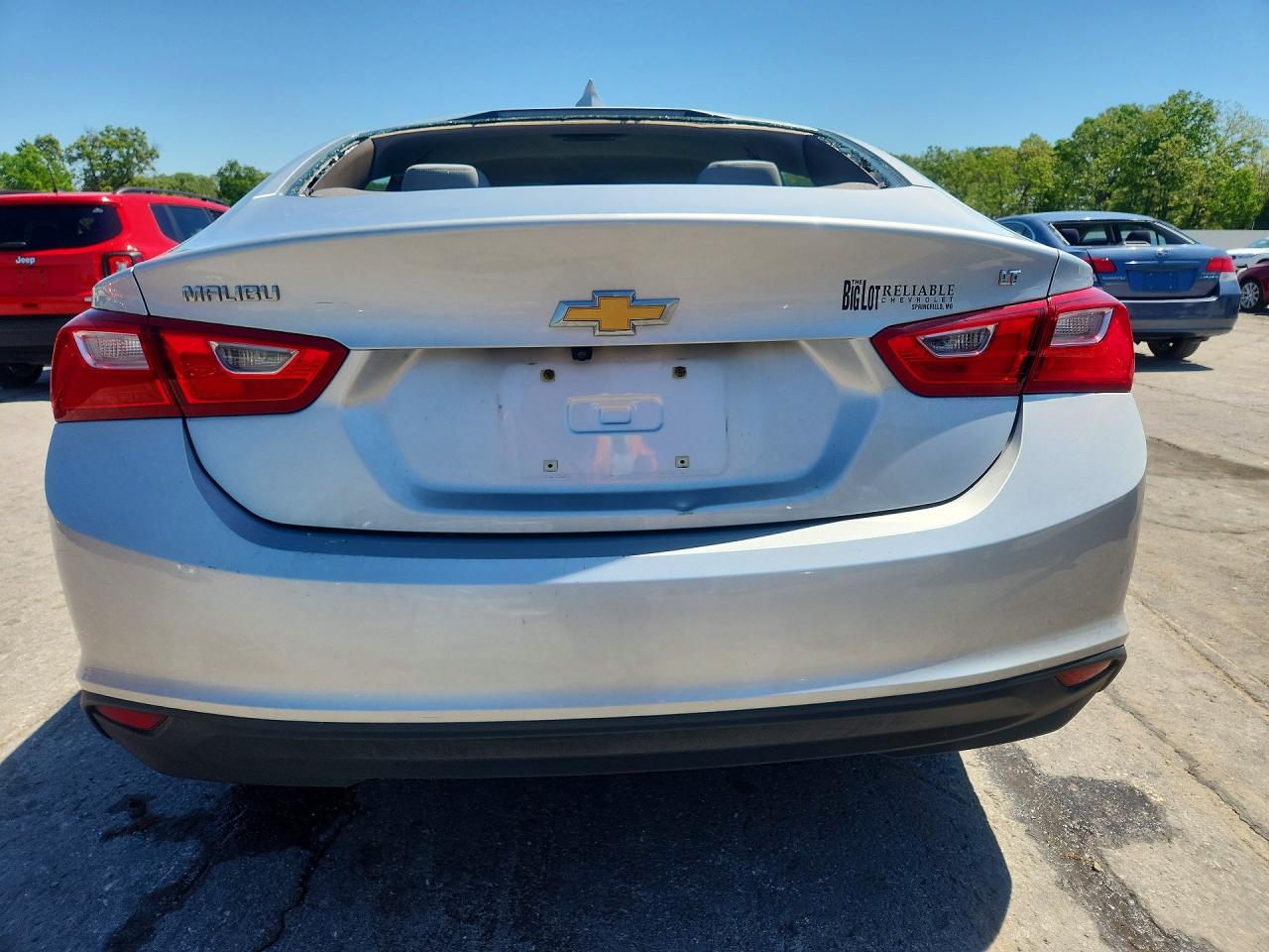 2017 CHEVROLET MALIBU LT photo 11