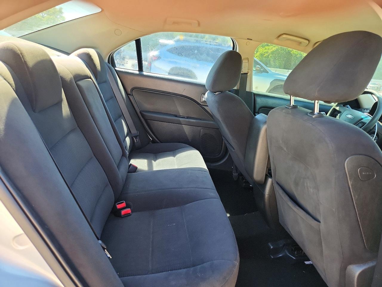 2009 FORD FUSION SE photo 28