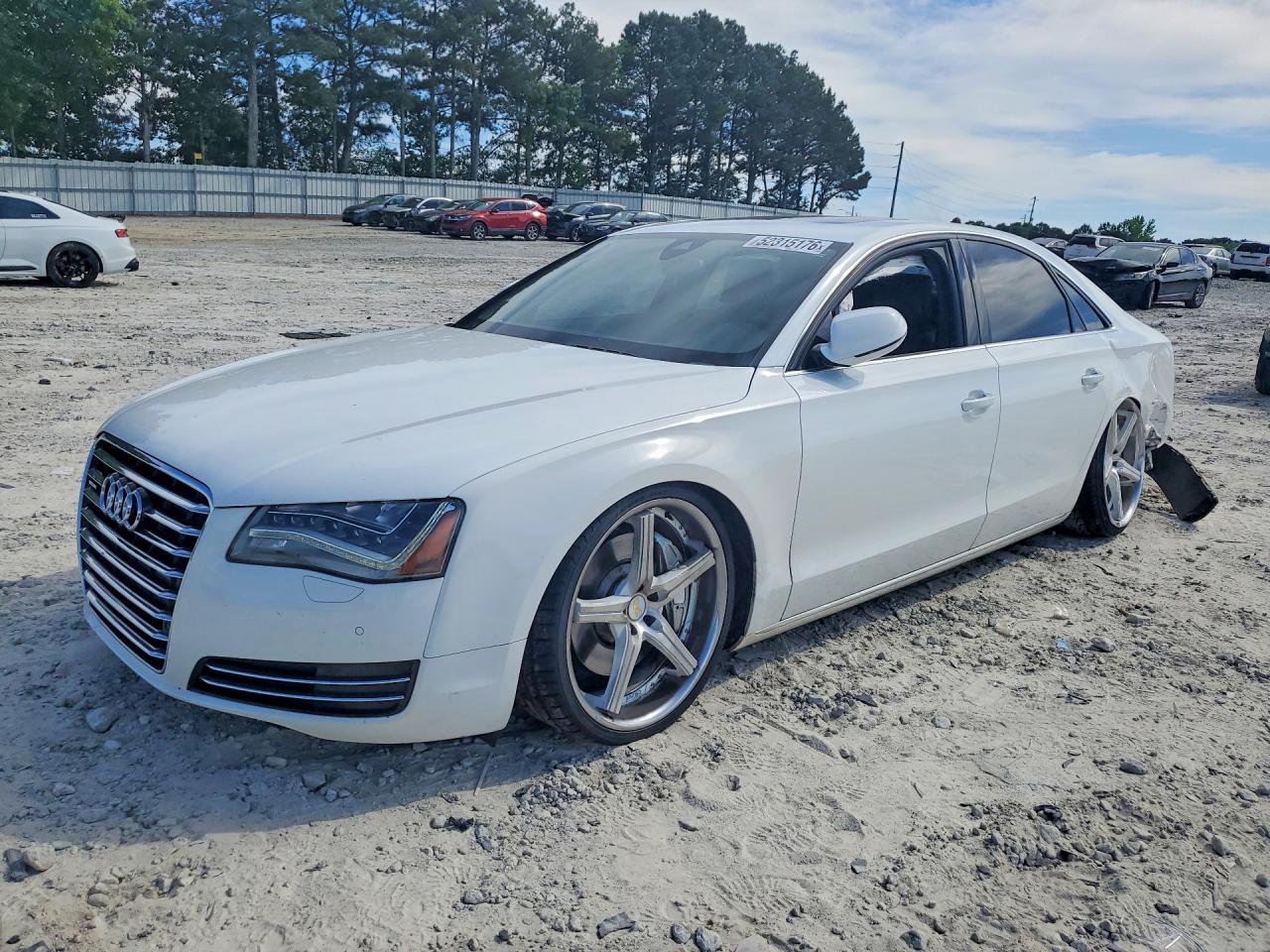 2011 AUDI A8