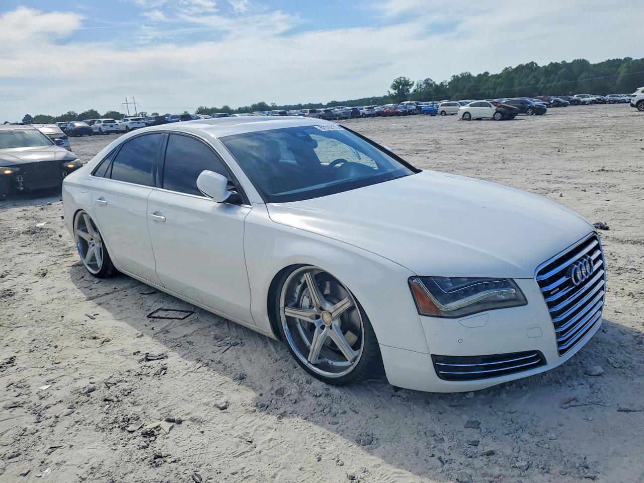 2011 AUDI A8 QUATTRO photo 10