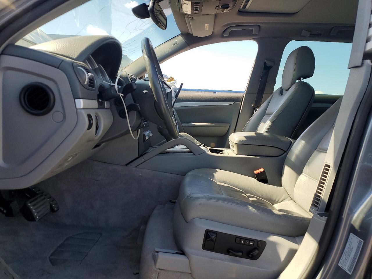 2005 PORSCHE CAYENNE S photo 13
