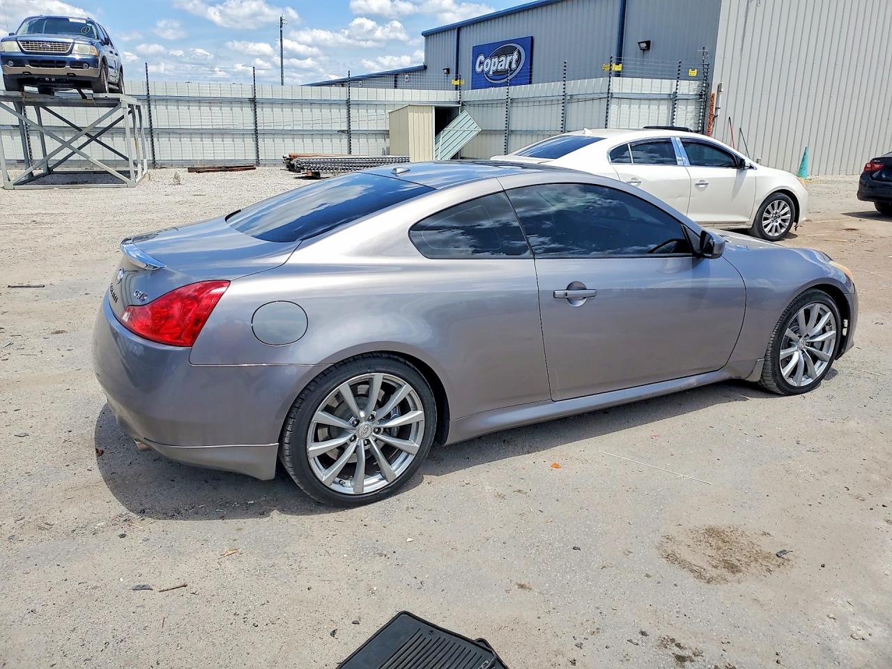 2009 INFINITI G37 COUPE BASE photo 3