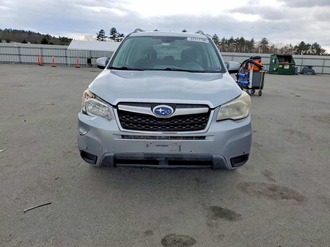 2015 SUBARU FORESTER photo 13