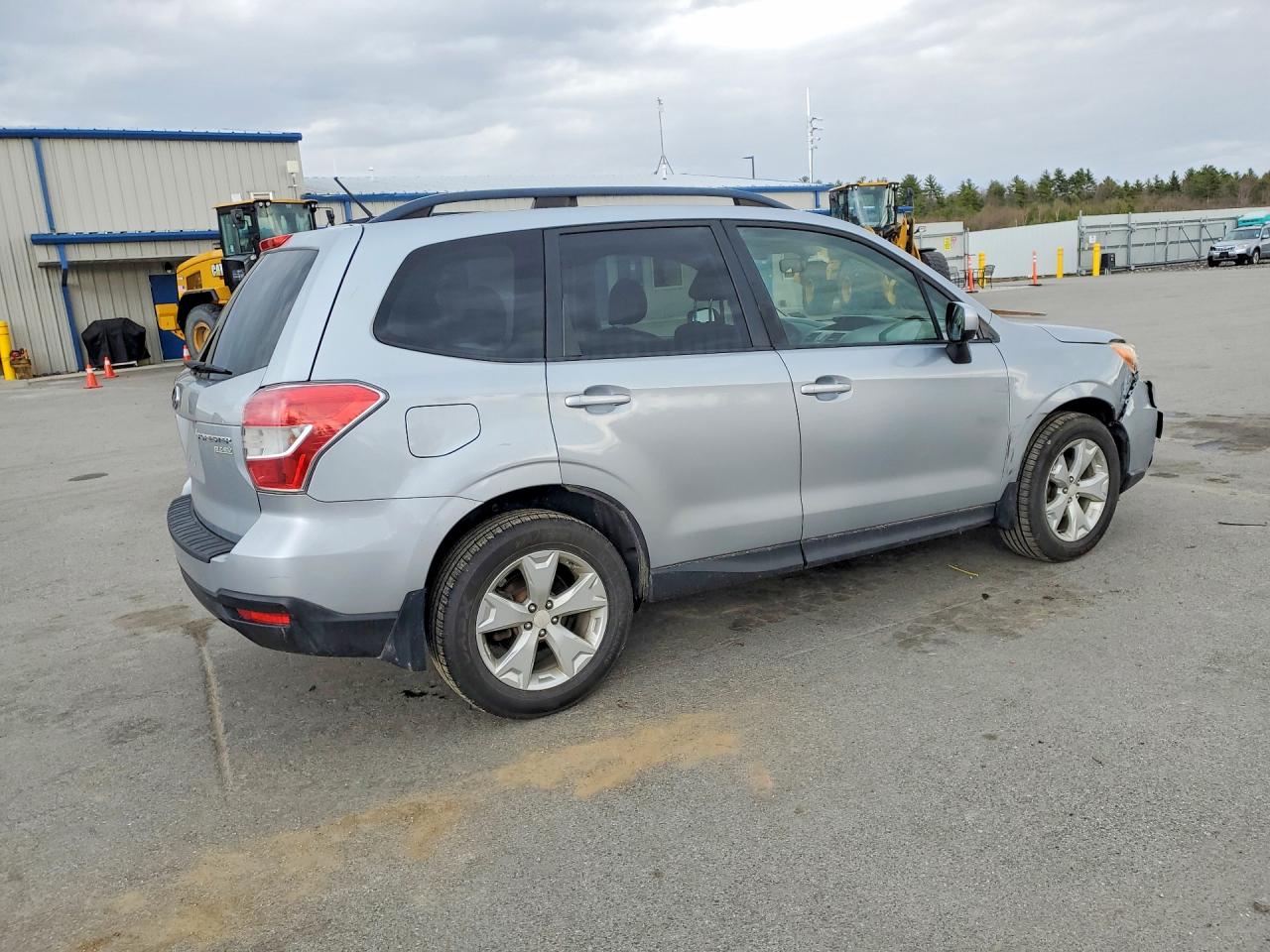 2015 SUBARU FORESTER photo 7