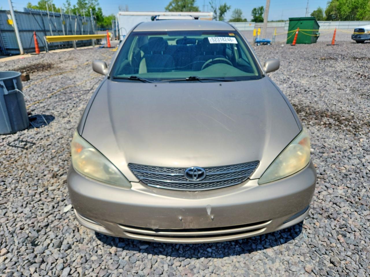 2004 TOYOTA CAMRY LE photo 13