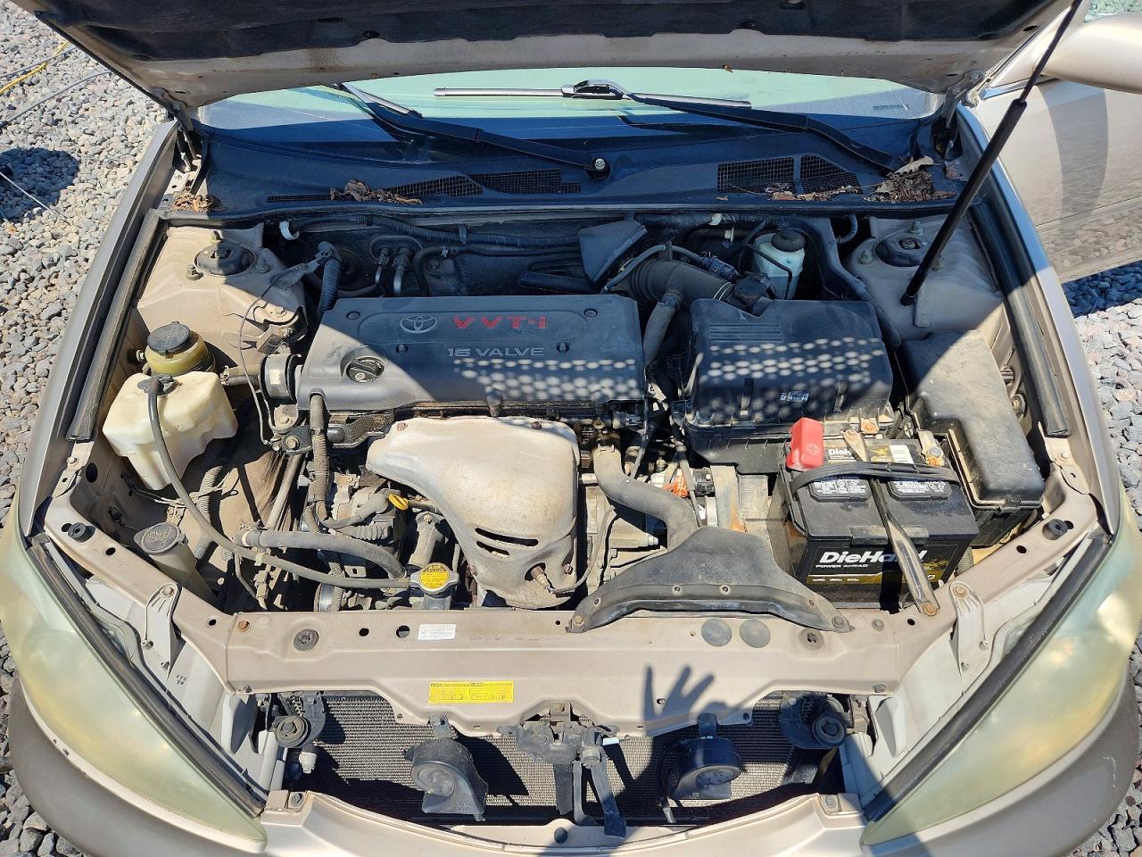 2004 TOYOTA CAMRY LE photo 31