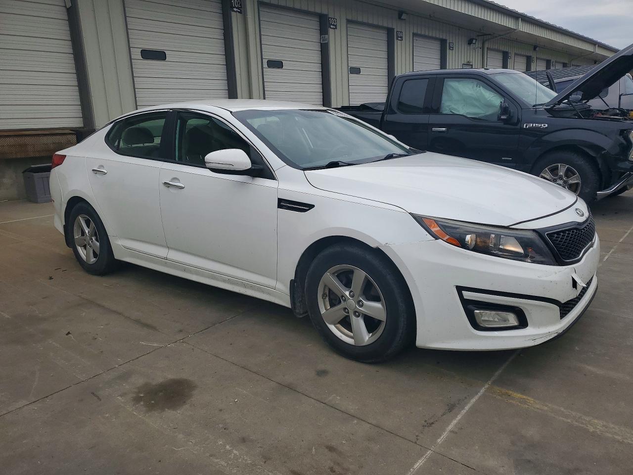 2015 KIA OPTIMA LX photo 4