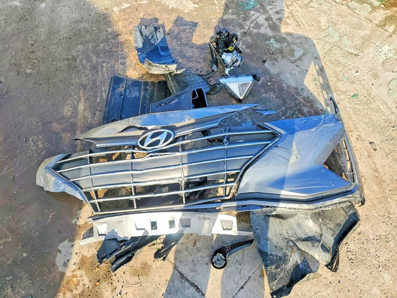 2020 HYUNDAI ELANTRA SEL photo 23