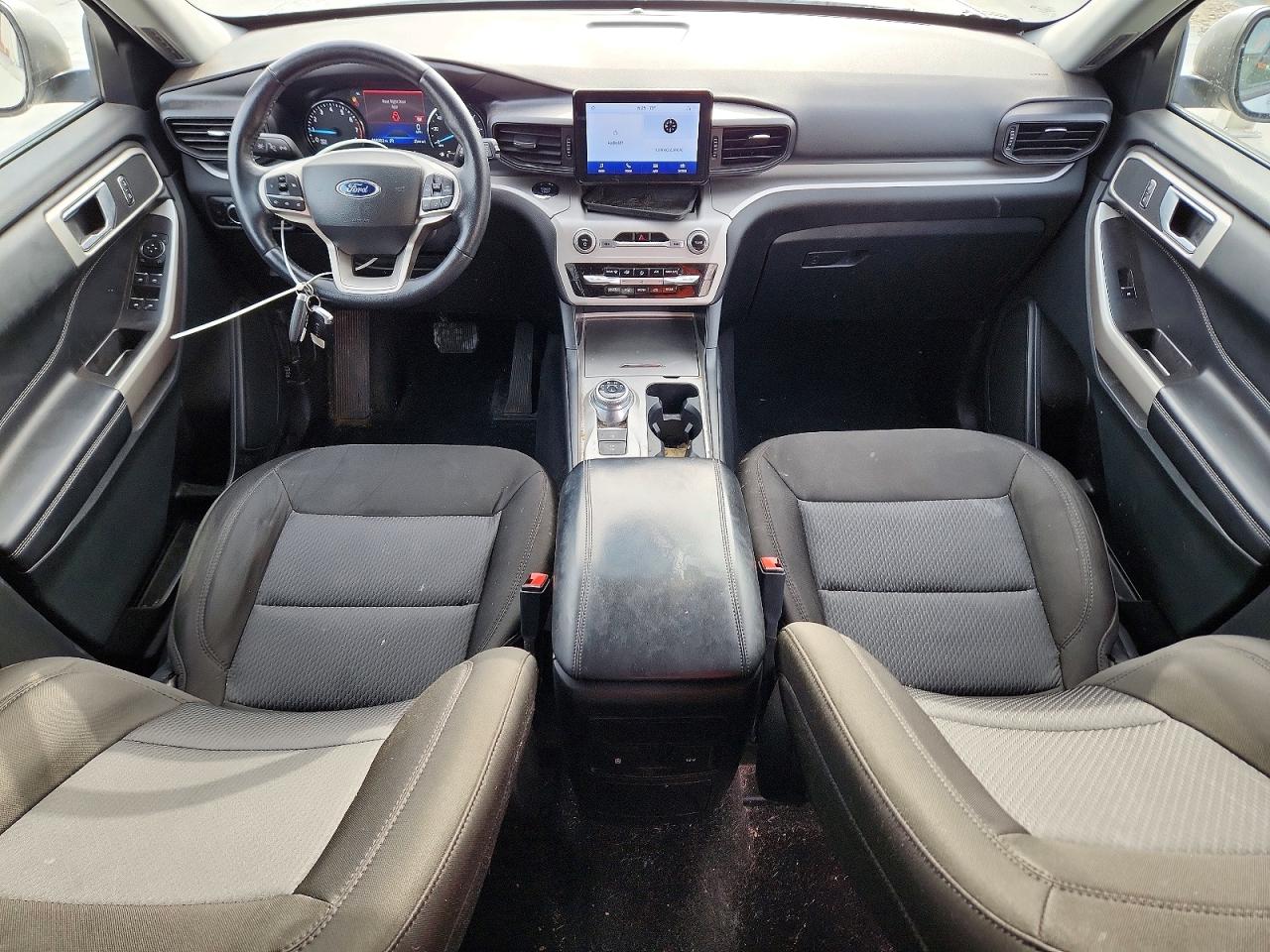 2023 FORD EXPLORER XLT photo 22