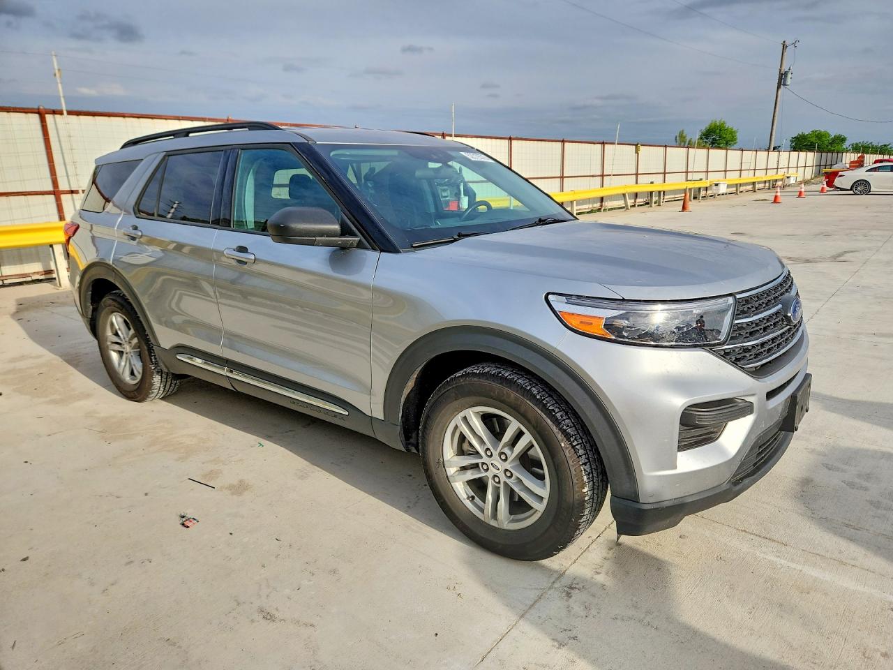 2023 FORD EXPLORER XLT photo 10