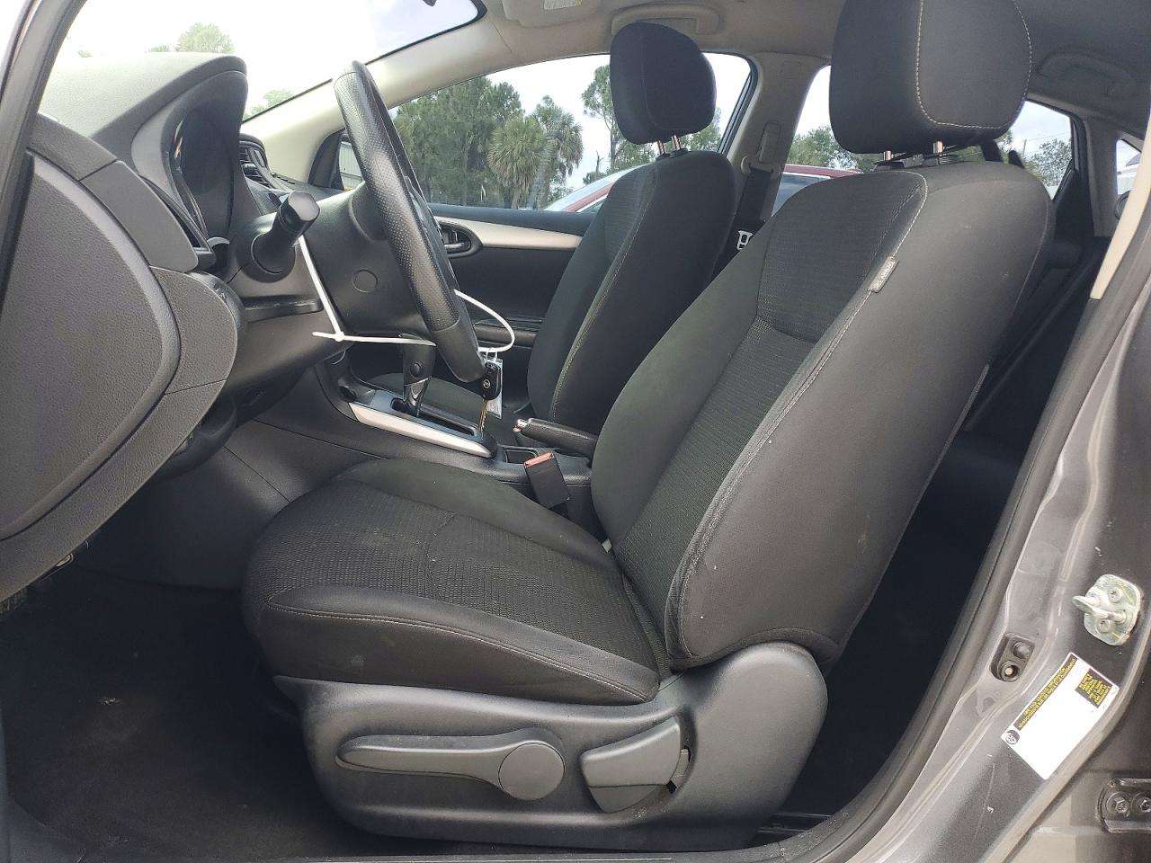 2019 NISSAN SENTRA S photo 13