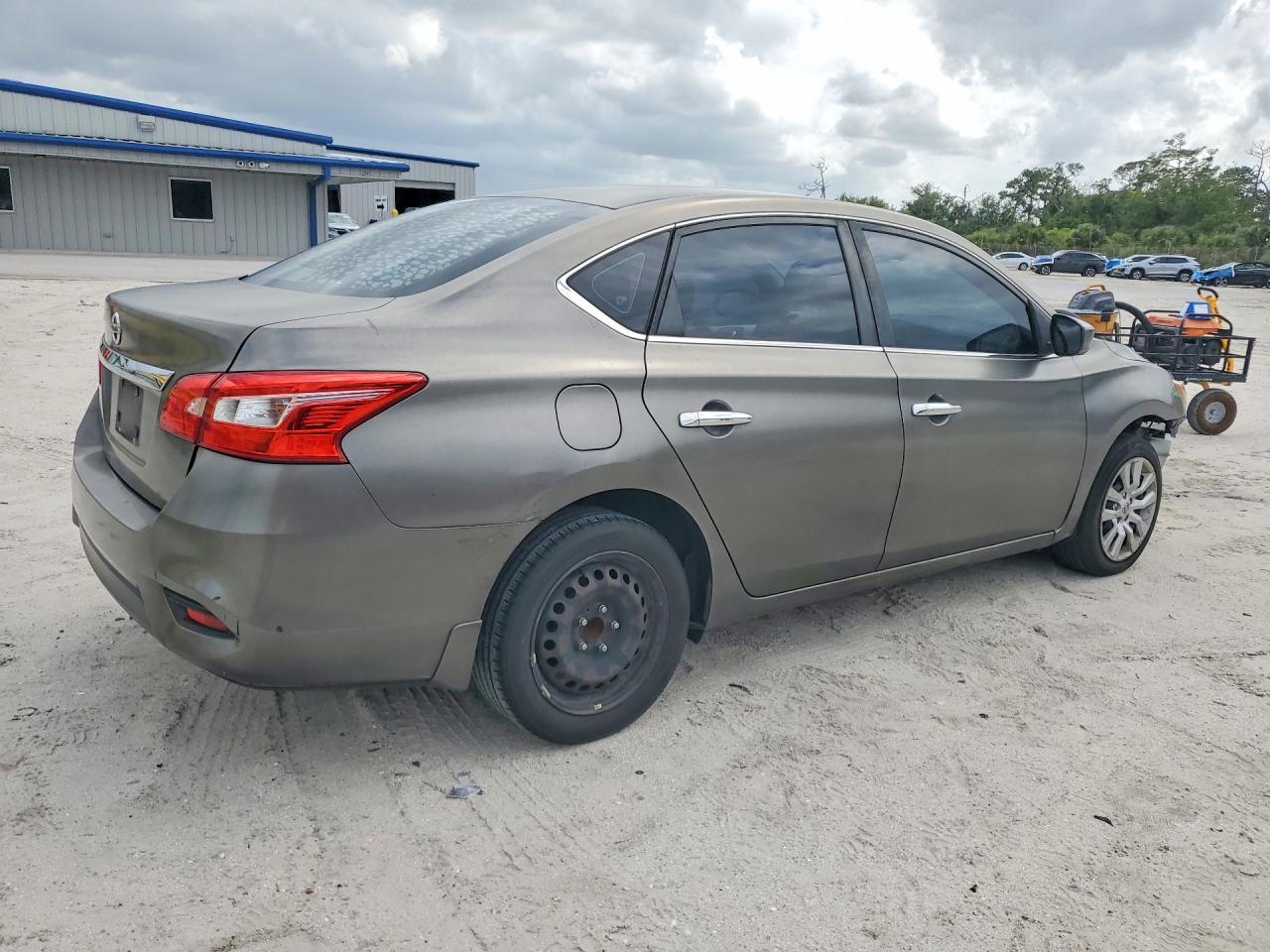 2019 NISSAN SENTRA S photo 5
