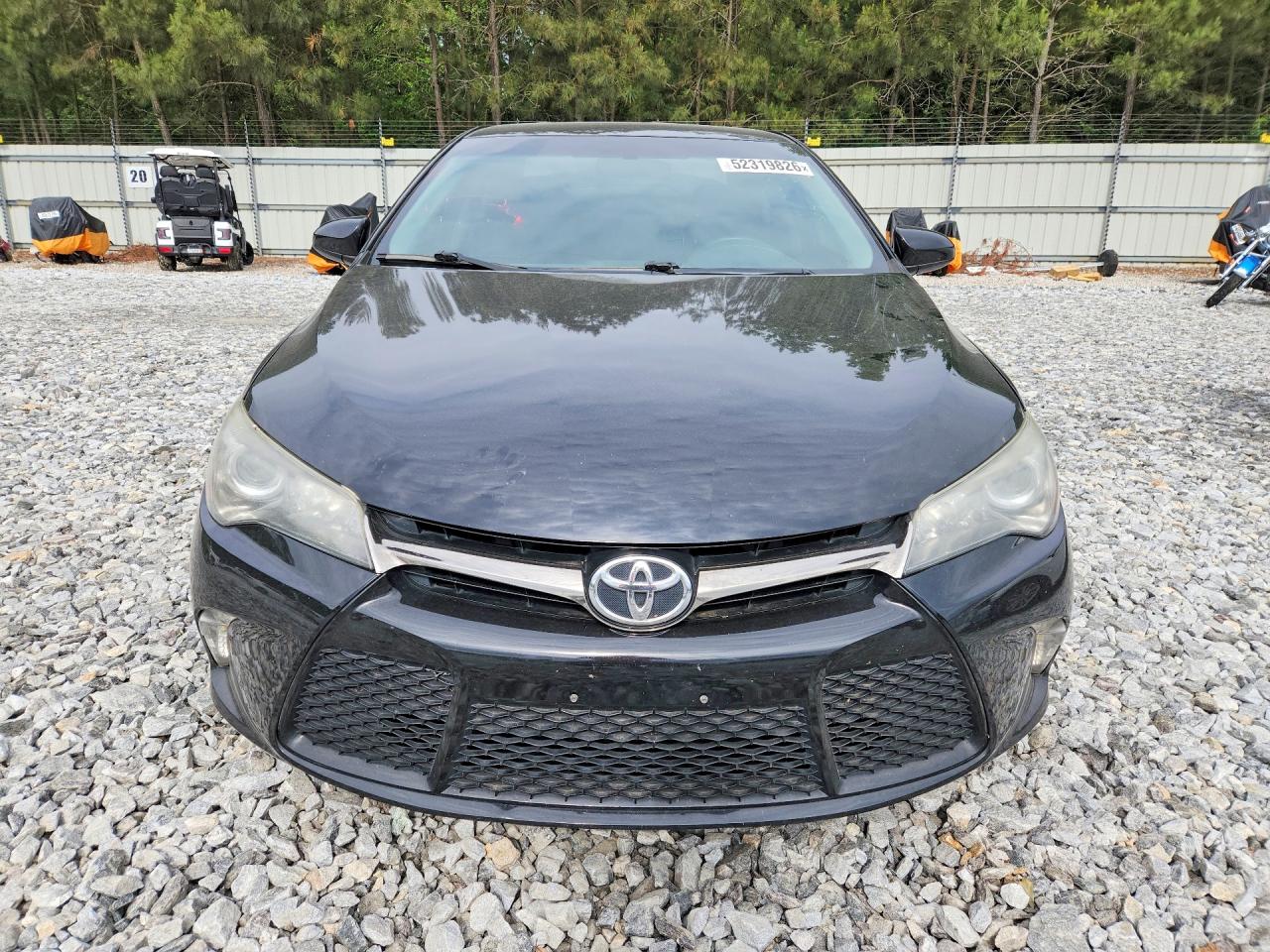 2015 TOYOTA CAMRY SE photo 9