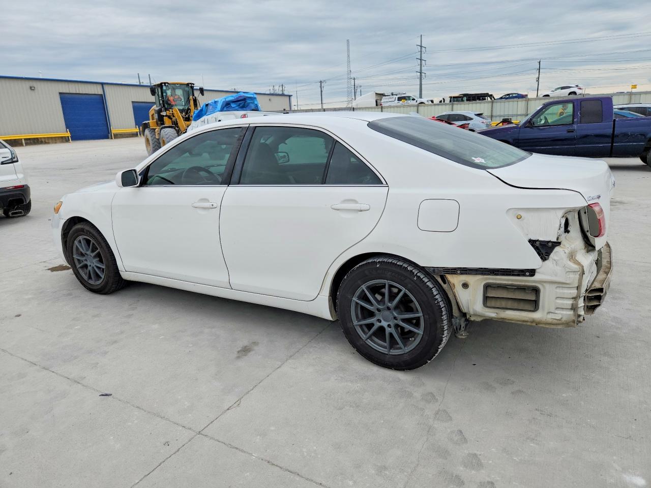 2007 TOYOTA CAMRY LE photo 3