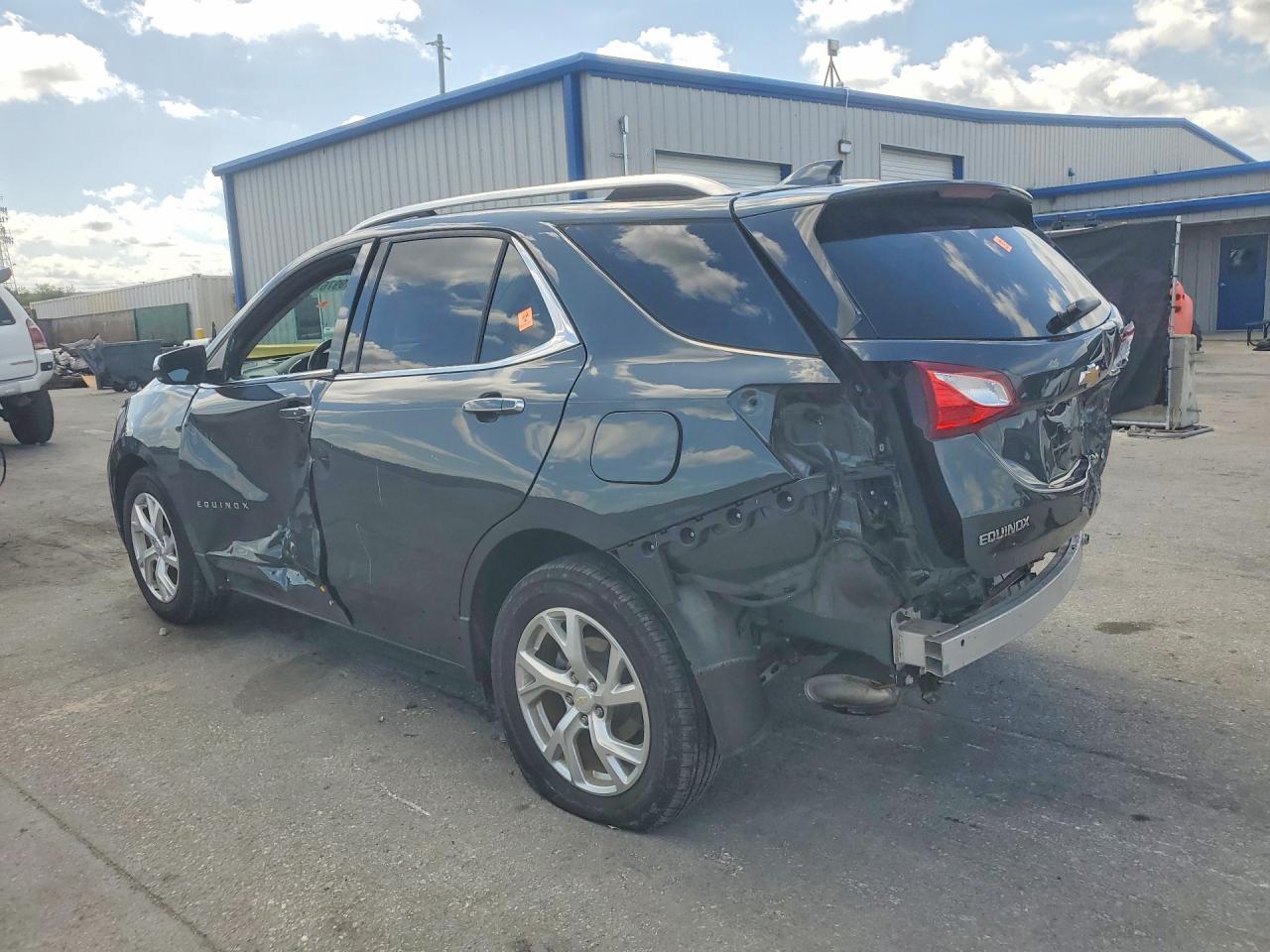 2020 CHEVROLET EQUINOX PREMIER photo 3