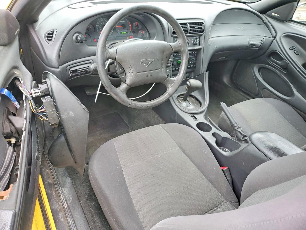 2001 FORD MUSTANG photo 13
