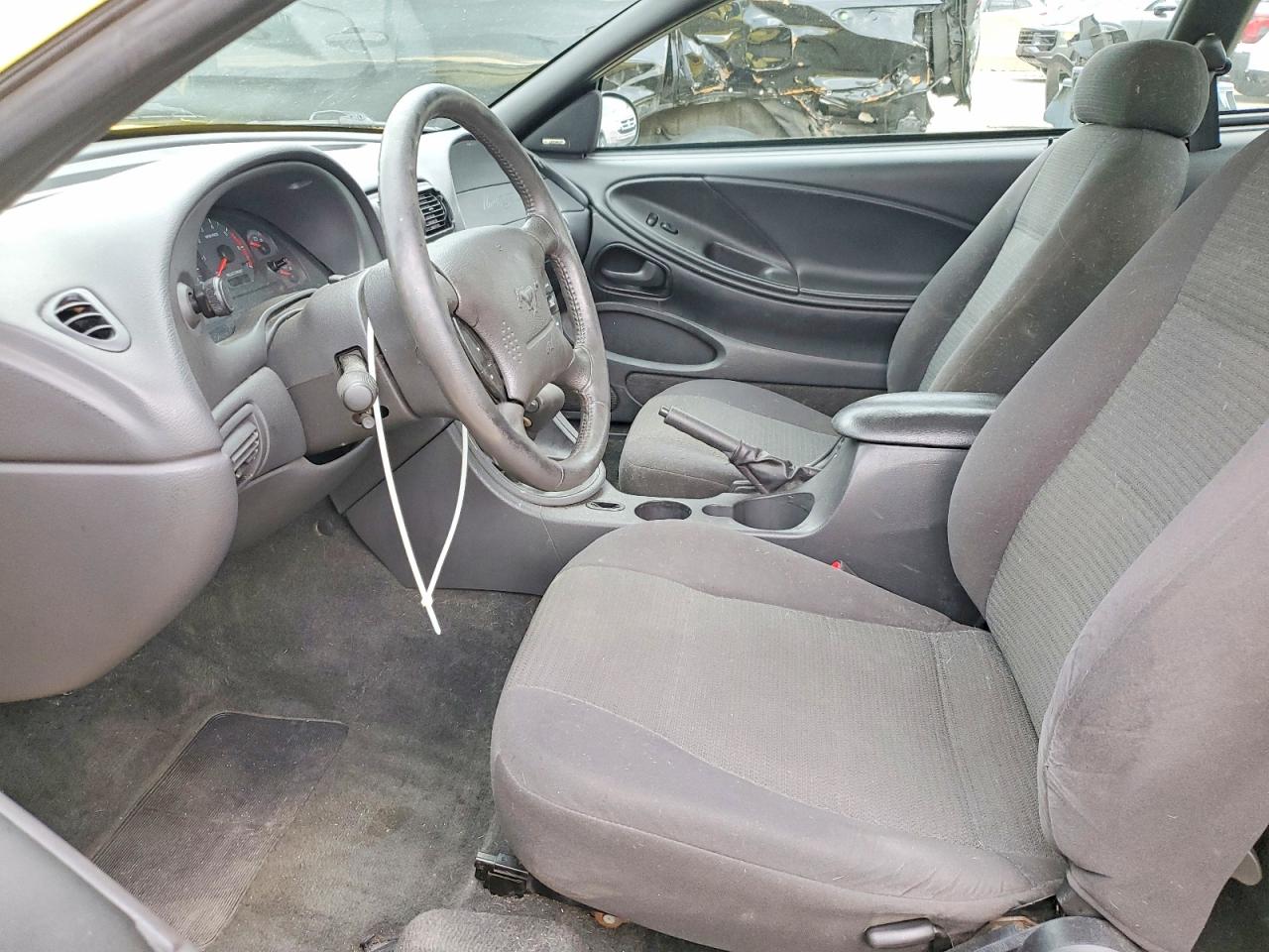 2001 FORD MUSTANG photo 11