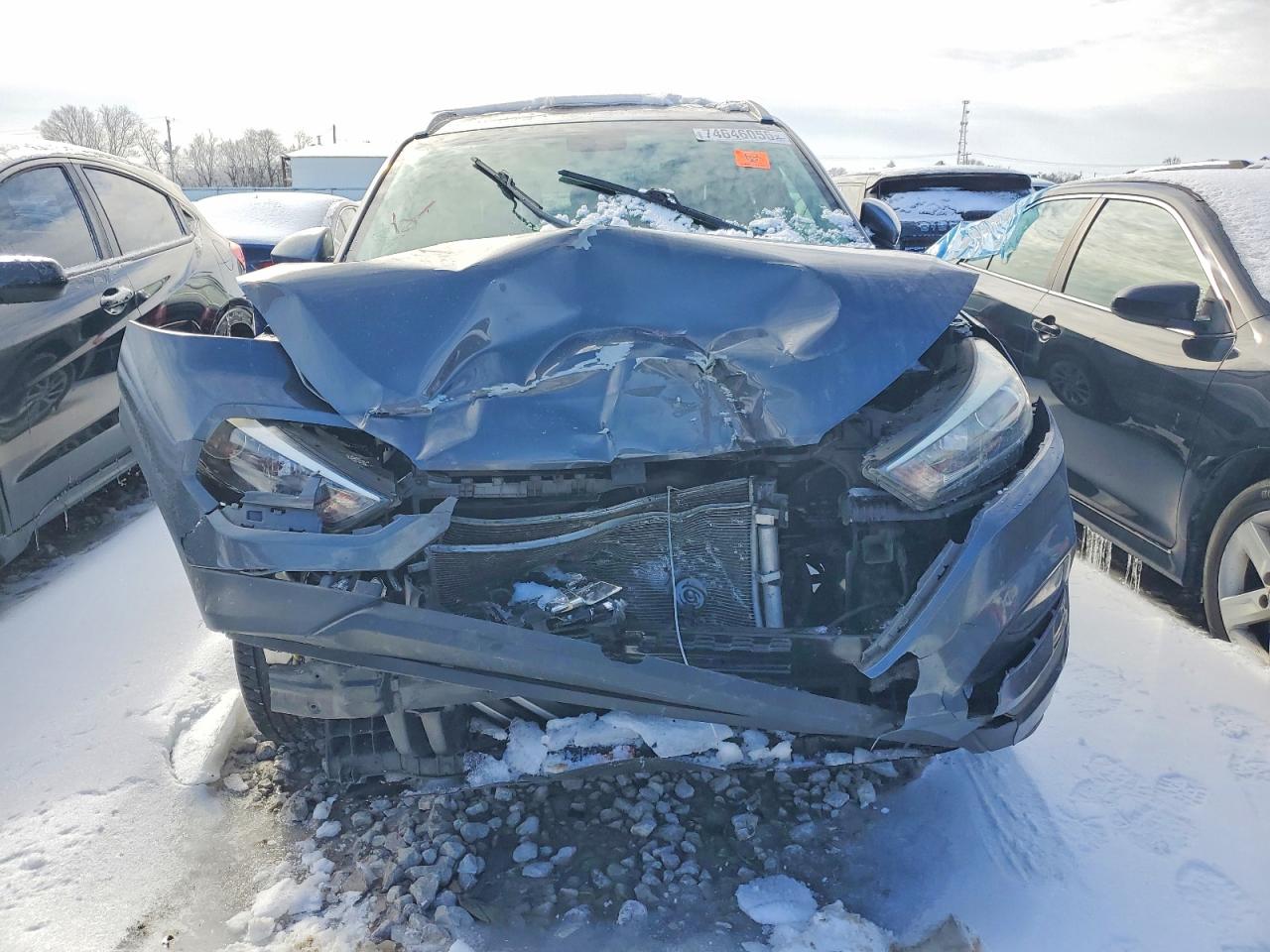 2018 HYUNDAI TUCSON photo 9