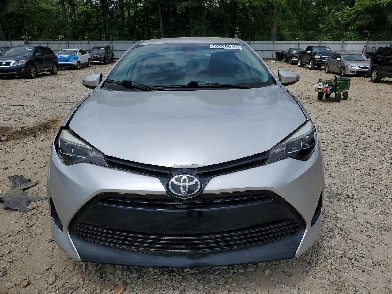 2017 TOYOTA COROLLA SE photo 5