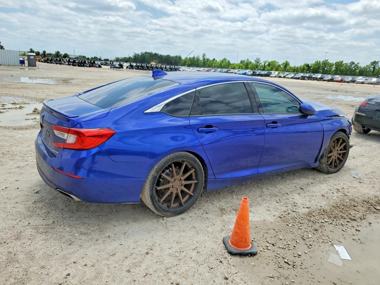 2020 HONDA ACCORD SPORT photo 5