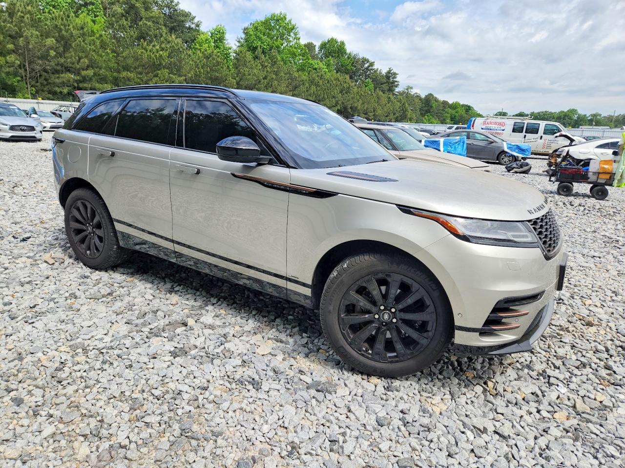 2018 LAND ROVER RANGE ROVER VELAR R-DYNAMIC SE photo 4