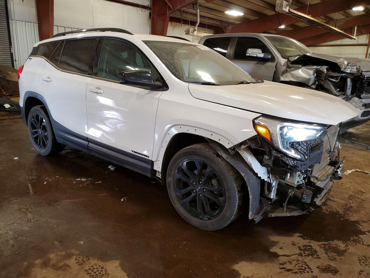 2020 GMC TERRAIN SLE photo 10
