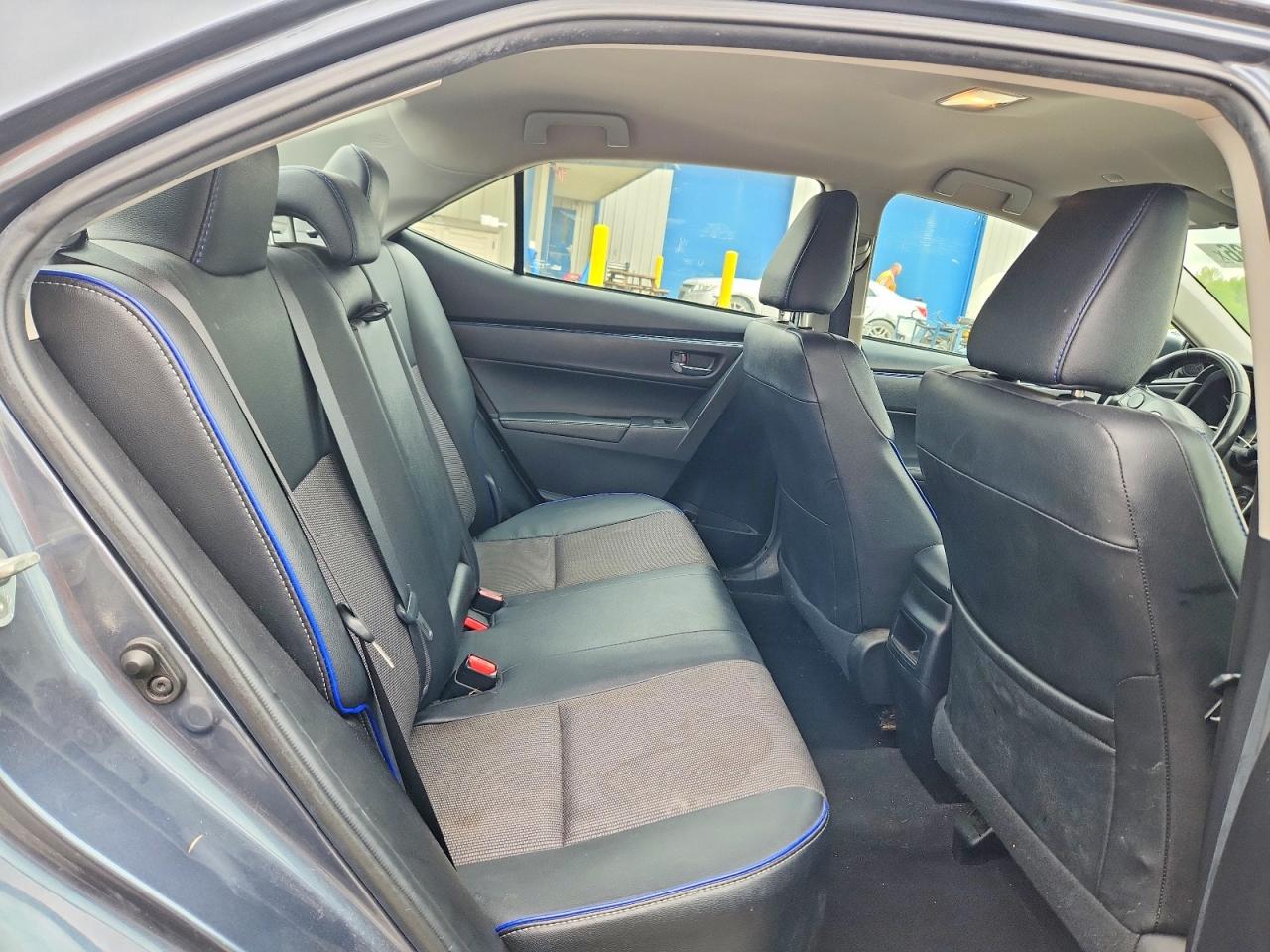 2019 TOYOTA COROLLA SE photo 19