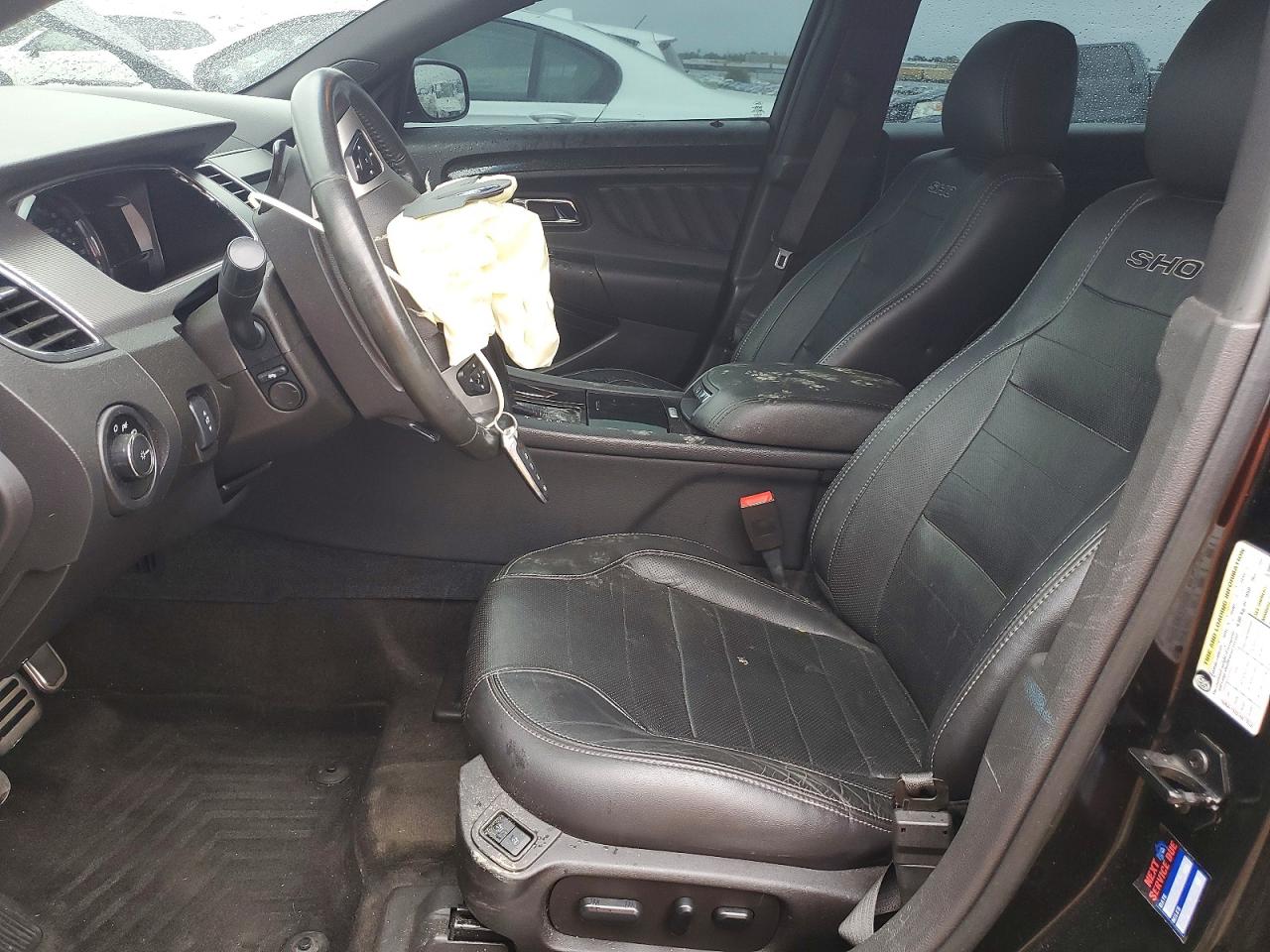 2015 FORD TAURUS SHO photo 13