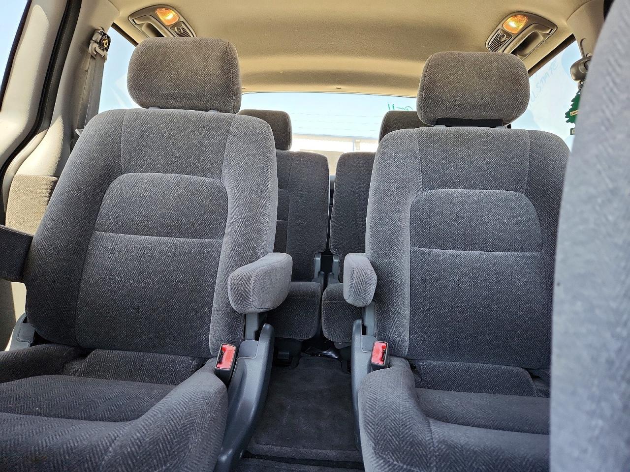 2003 KIA SEDONA LX photo 28