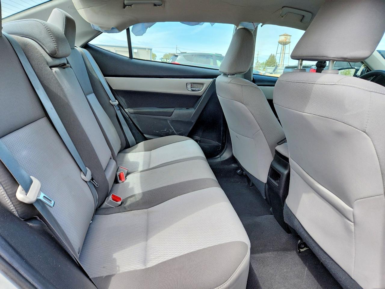 2019 TOYOTA COROLLA LE photo 28