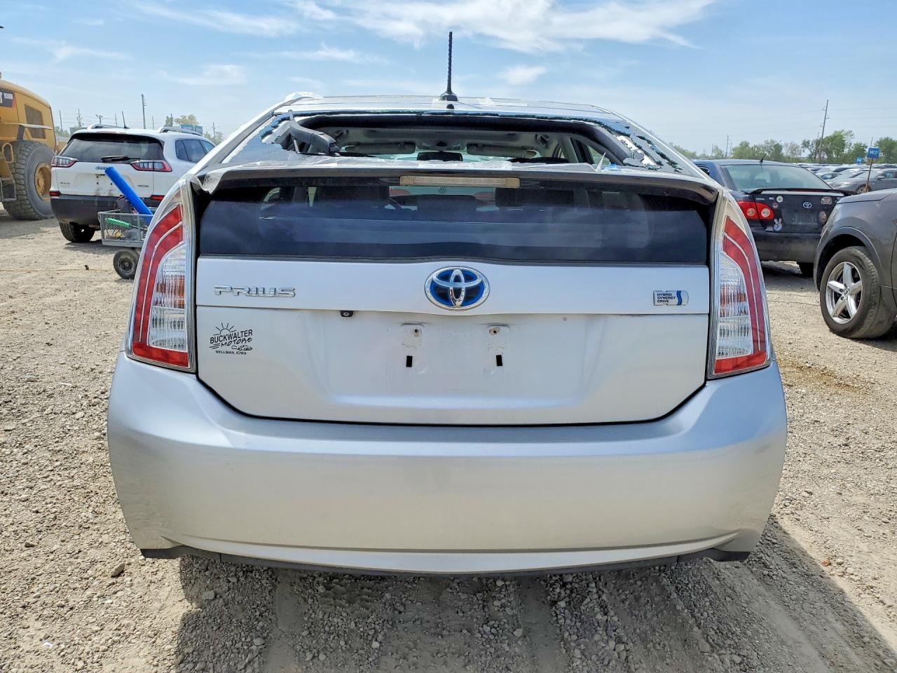 2013 TOYOTA PRIUS FOUR photo 16