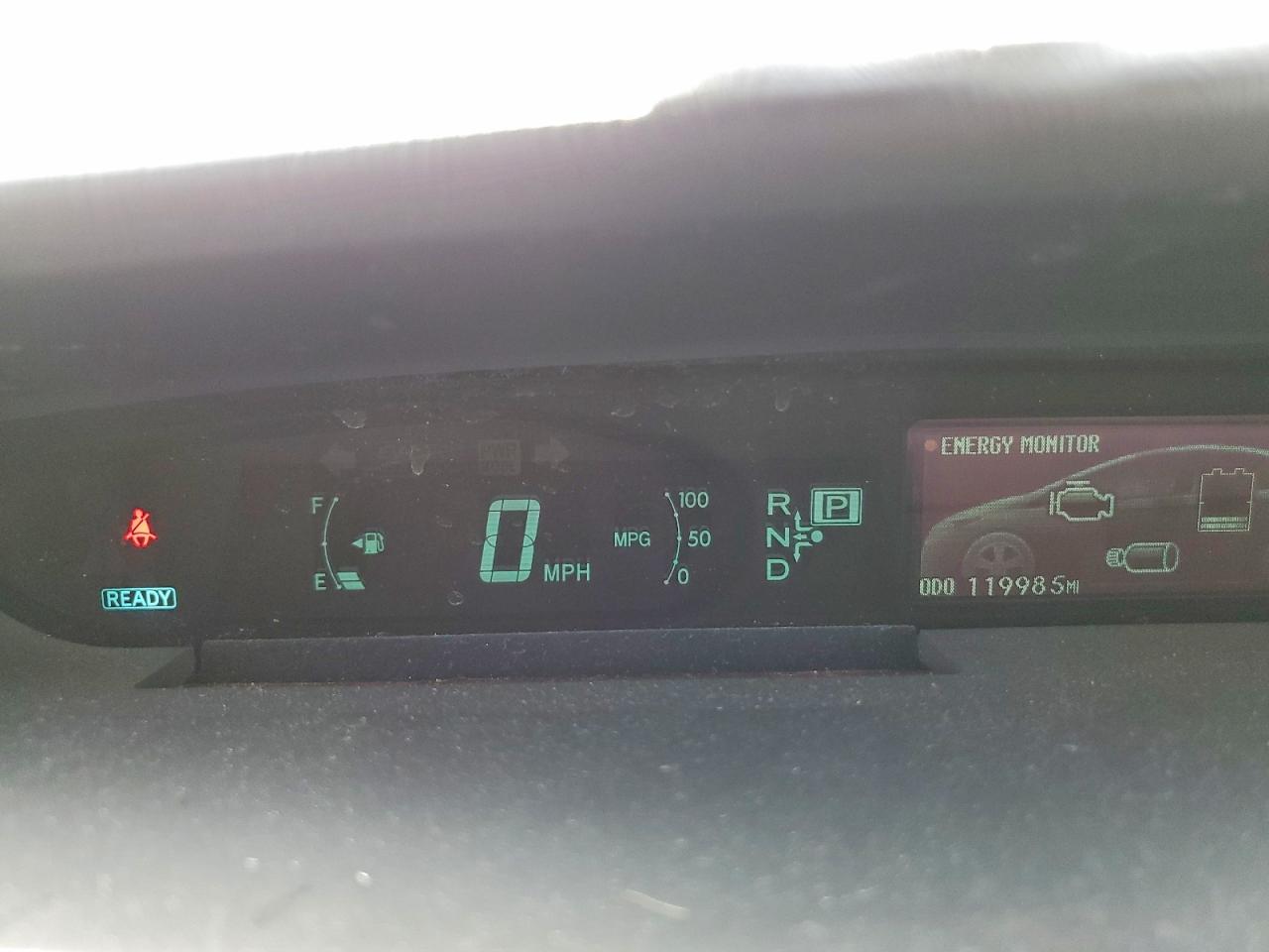 2013 TOYOTA PRIUS FOUR photo 25