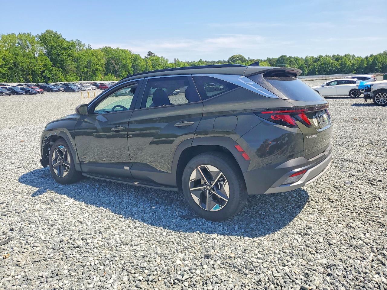 2026 HYUNDAI TUCSON SEL photo 4