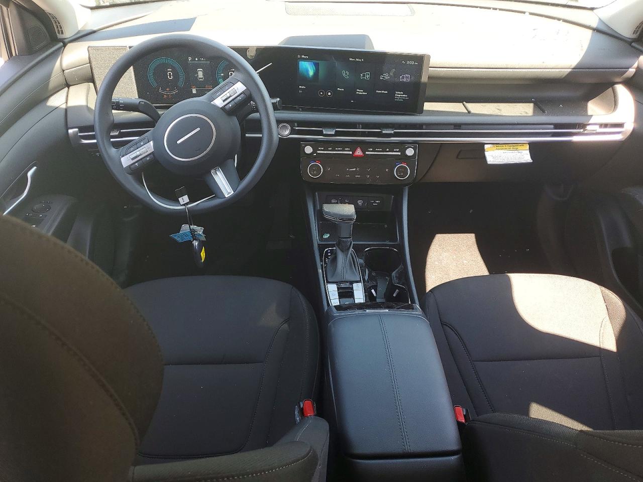 2026 HYUNDAI TUCSON SEL photo 22