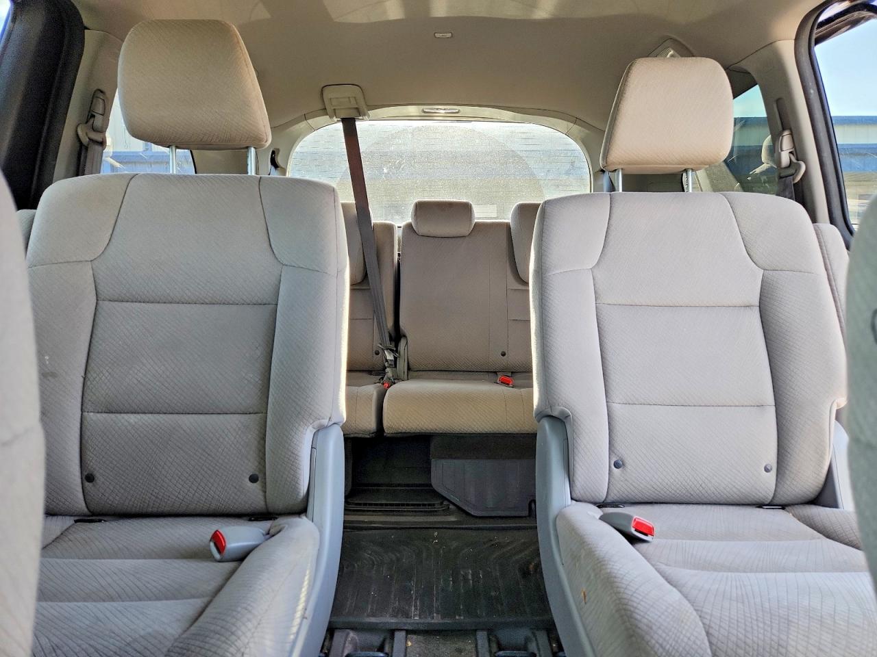 2016 HONDA ODYSSEY SE photo 19
