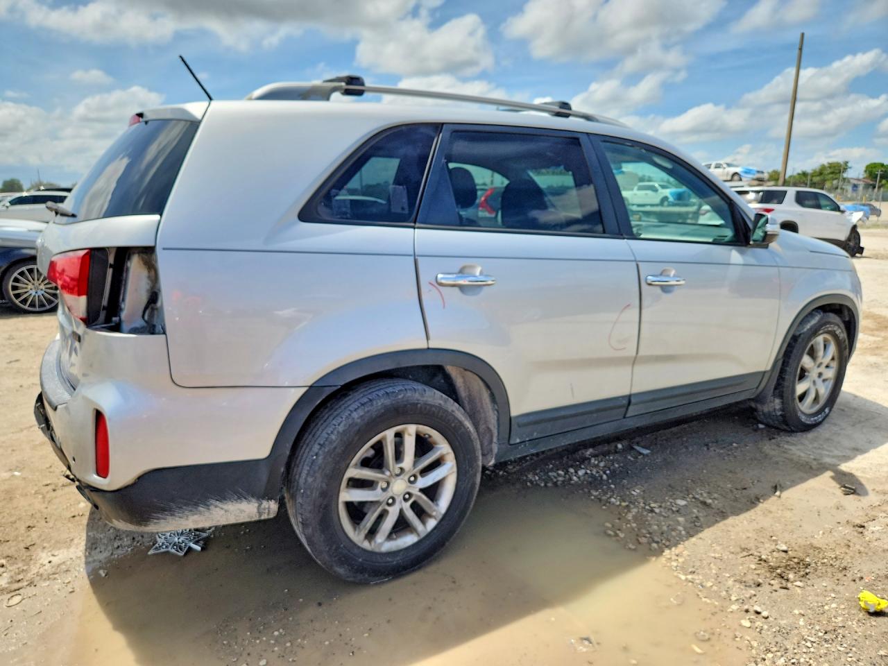 2014 KIA SORENTO LX photo 5