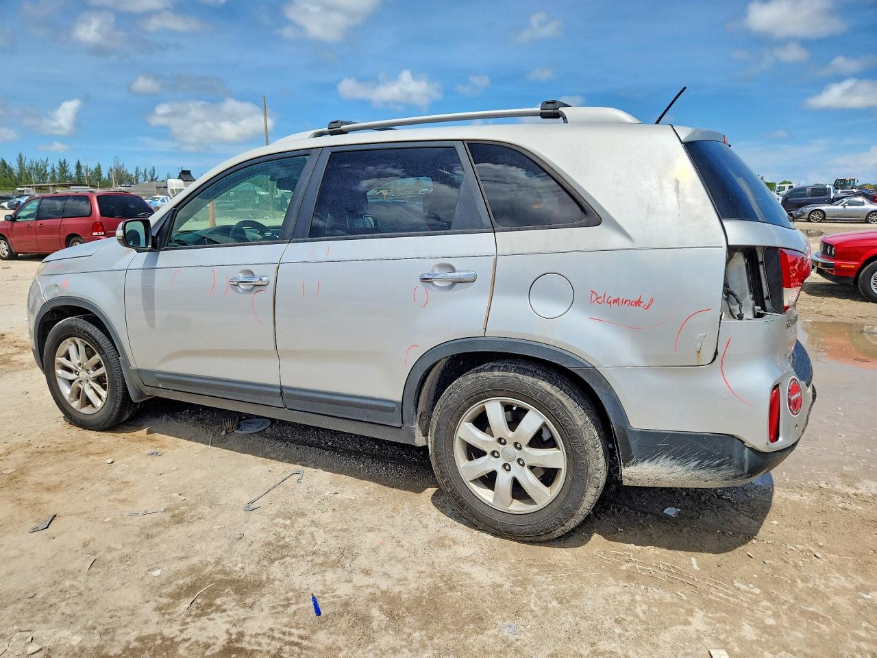 2014 KIA SORENTO LX photo 3