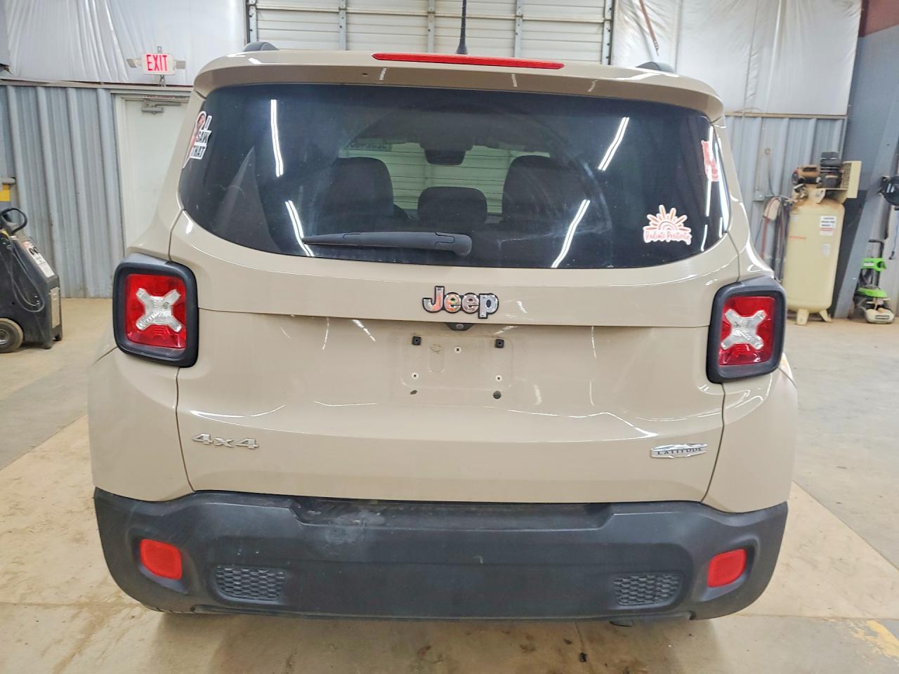2015 JEEP RENEGADE LATITUDE photo 16