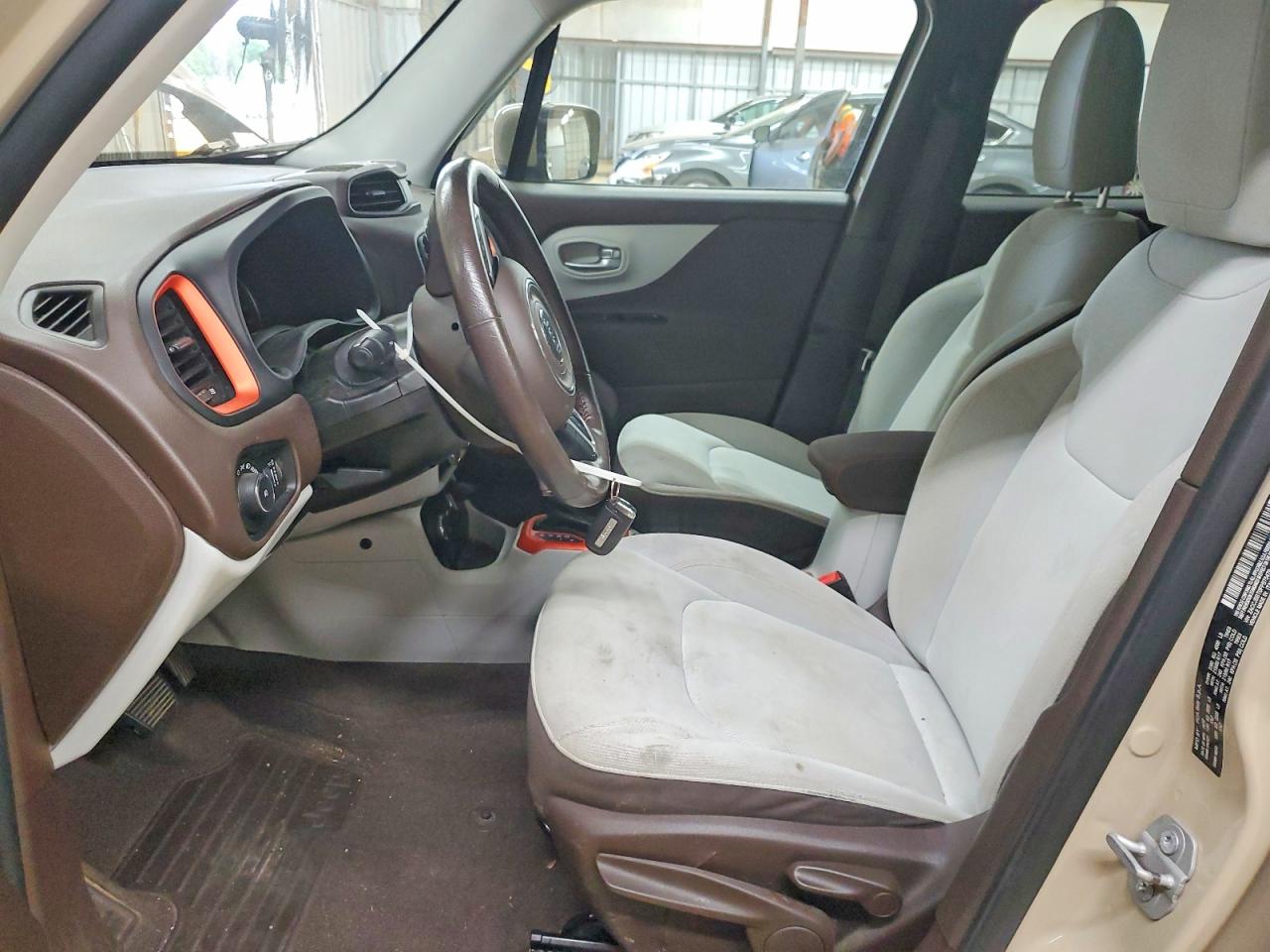 2015 JEEP RENEGADE LATITUDE photo 19