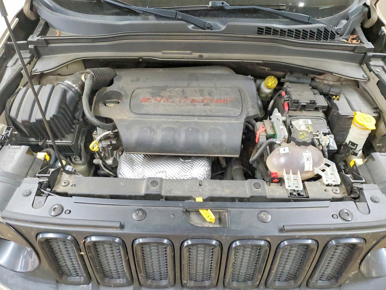 2015 JEEP RENEGADE LATITUDE photo 34