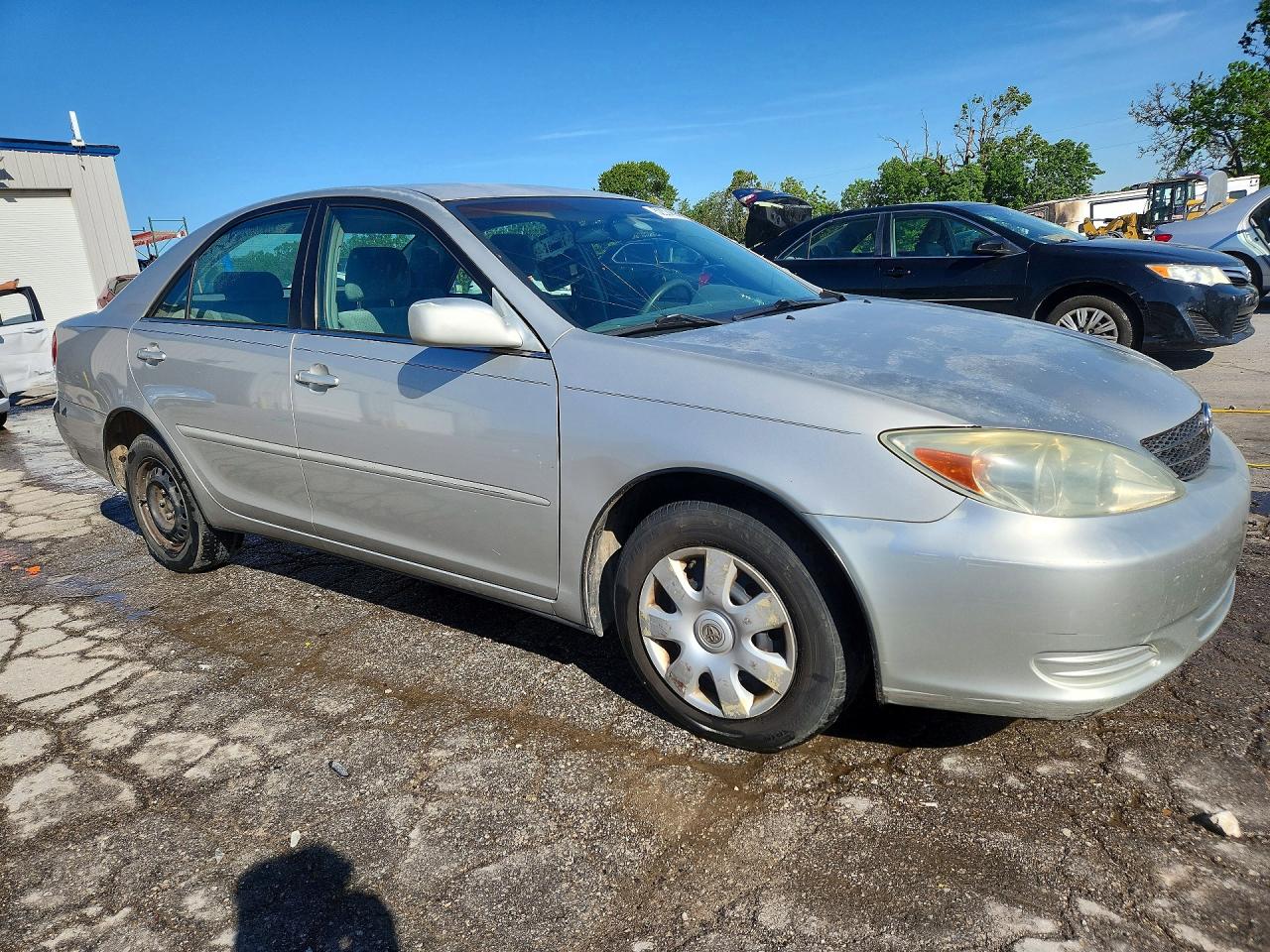2004 TOYOTA CAMRY LE photo 7