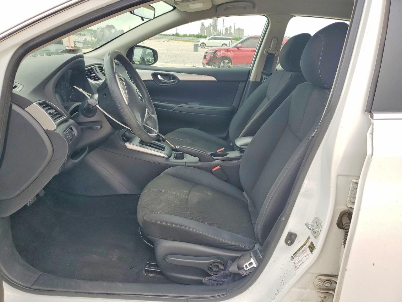 2016 NISSAN SENTRA S photo 13