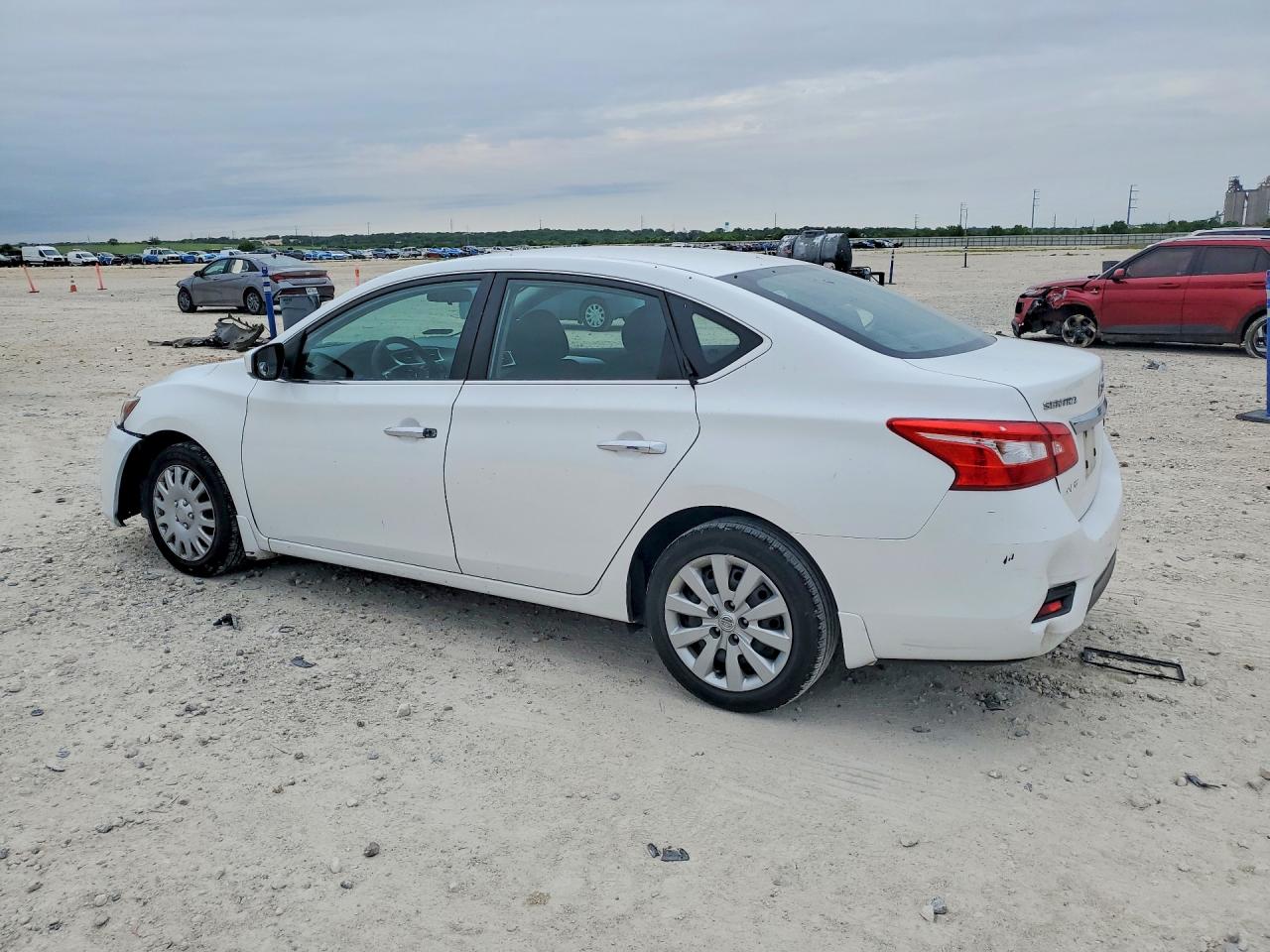 2016 NISSAN SENTRA S photo 3