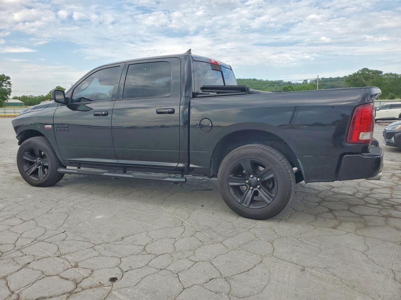 2016 RAM 1500 SPORT photo 3